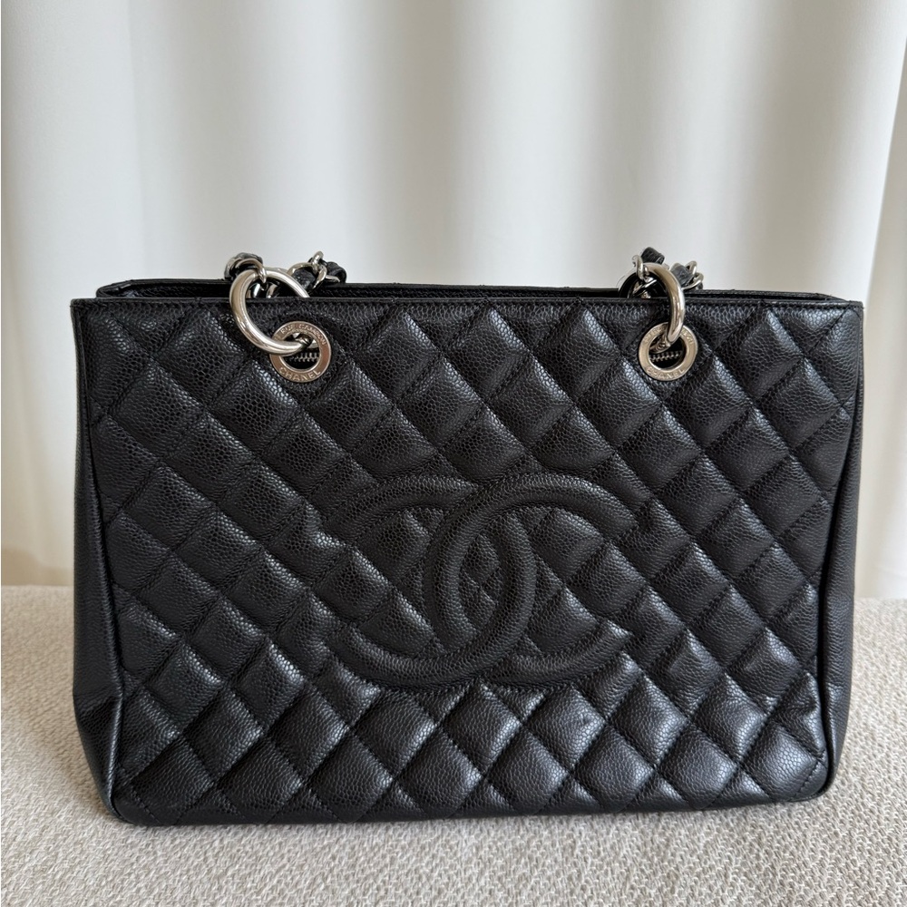 CHANEL Black Caviar Grand Shopping Tote SHW
